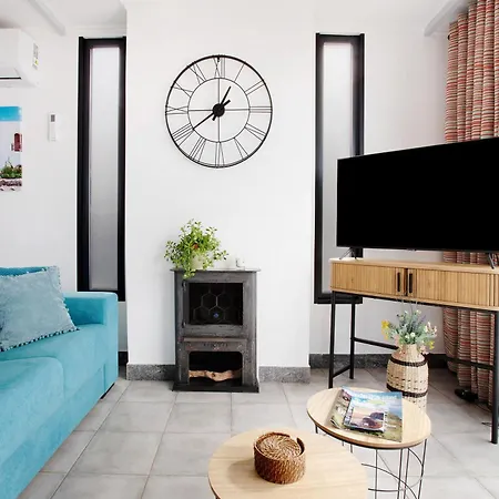 Maravilha Da Costa * Ponta do Pargo